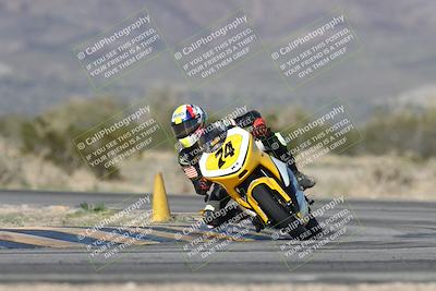 media/Jan-15-2026-Racers Edge (Thu) [[dfebeb70ab]]/2-A Group/Session 5 (Turn 5)/